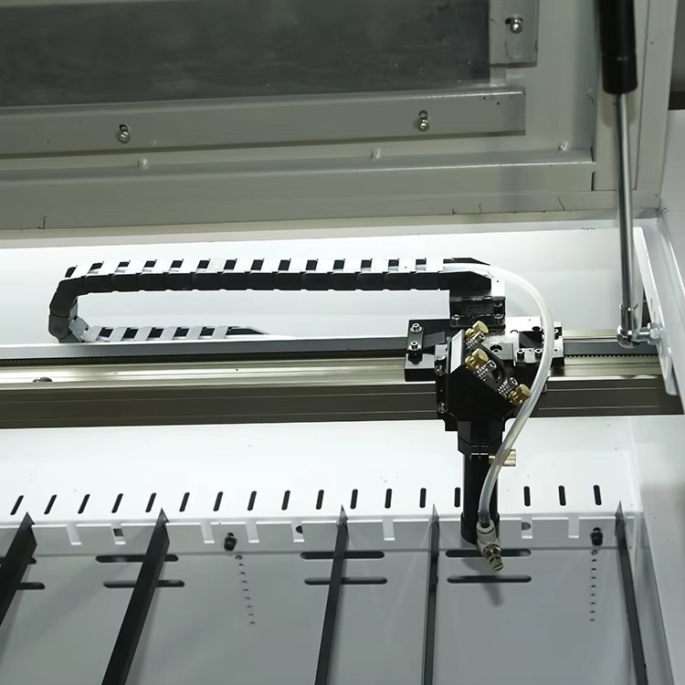 Mesin Pemotong Laser CO2 CNC D - Industrial Laser Fabric Cutting Machine ulasan dan harga